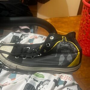 Batman converse sneakers ! Women’s size 7  good condition!